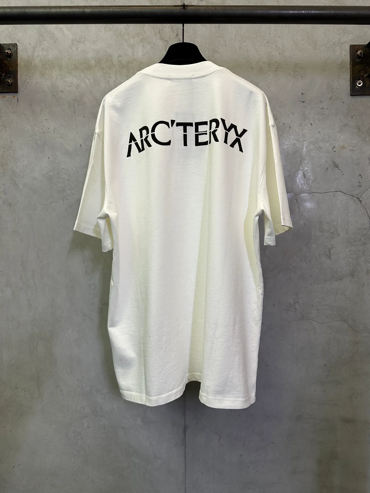 ￼ 140- New Arrival g ARCTERY X ss 26 logo T ： 2*2 g Versatile Versatile Same Style Color: Black White Red Size: XS S M L XL